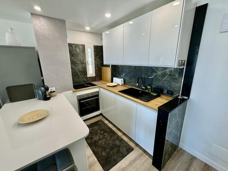 Amazing Apartment In Las Americas Playa de las Américas Exterior foto
